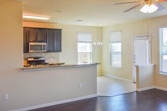 2012 Mottey St in Georgetown, TX - Building Photo - Building Photo