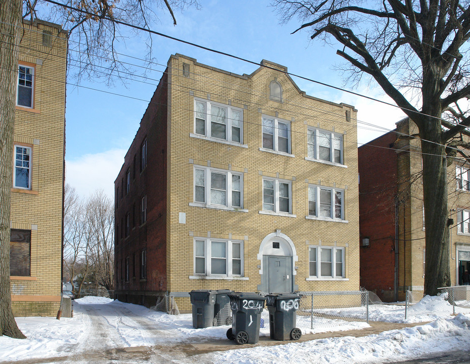 204-206 Magnolia St in Hartford, CT - Building Photo