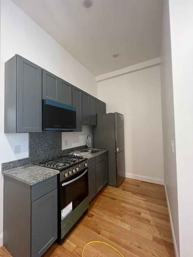 52 Washington Apartments and Nearby Chelsea Apartments For Rent