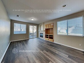 5803 Amnest Way in Sacramento, CA - Foto de edificio - Building Photo