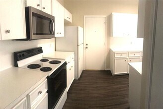 4118 Bayberry Dr in Austin, TX - Building Photo - Building Photo