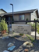 189 NW Glenhart Ave in Winston, OR - Building Photo