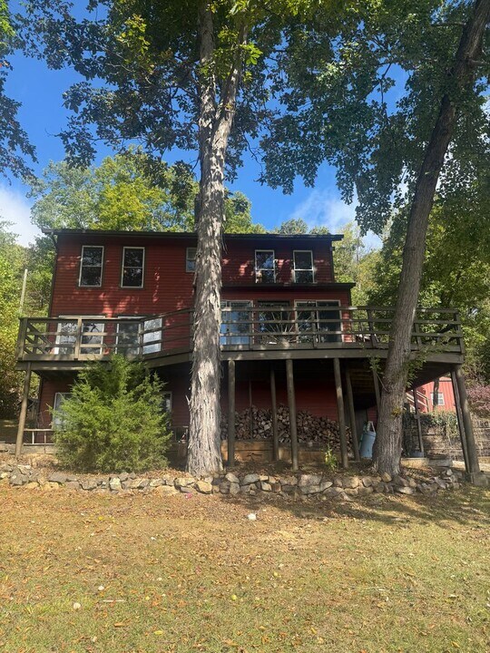 243 Saddle Ridge Rd in Lexington, VA - Building Photo