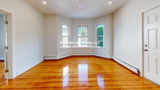 property at 339 Norfolk St