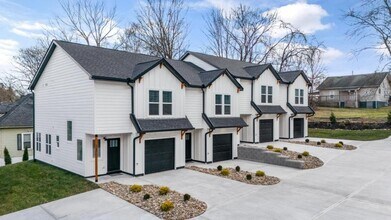 112 Shipman Dr in Knoxville, TN - Building Photo - Building Photo