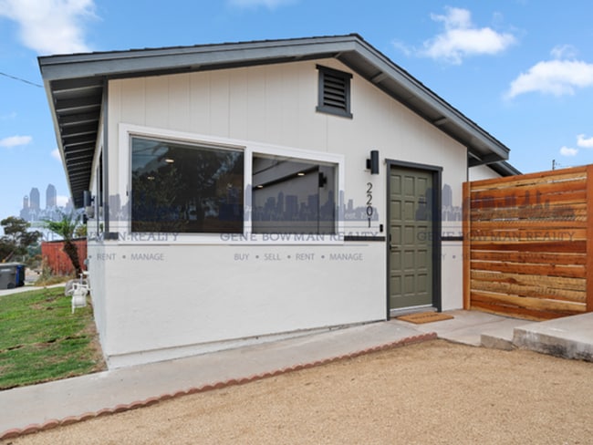 2201-2205 E 24th St in National City, CA - Building Photo - Building Photo
