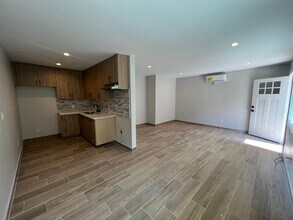 Cohasset Luxury Apartments LLC in Winnetka, CA - Building Photo - Building Photo