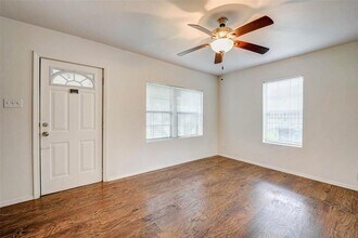 5644 McCormick St in Houston, TX - Building Photo - Building Photo