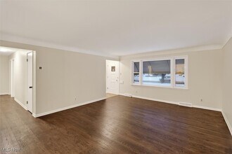 5969 Marra Dr in Bedford Heights, OH - Building Photo - Building Photo