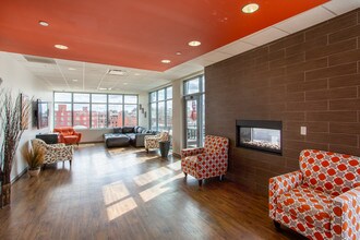 Canopy Lofts in Lincoln, NE - Foto de edificio - Building Photo