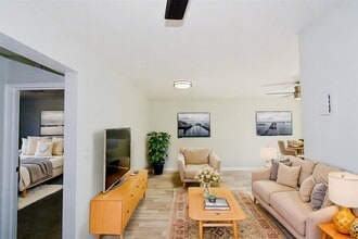 33 E Grand St in Mount Vernon, NY - Building Photo - Building Photo