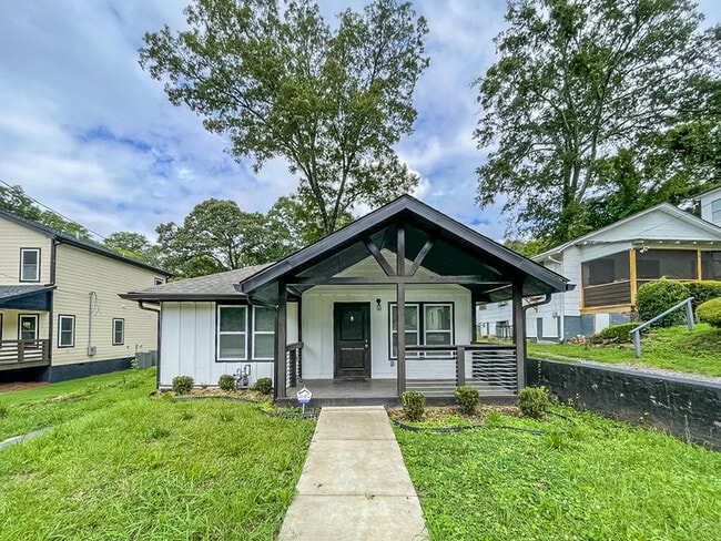 property at 878 N Grand Ave NW