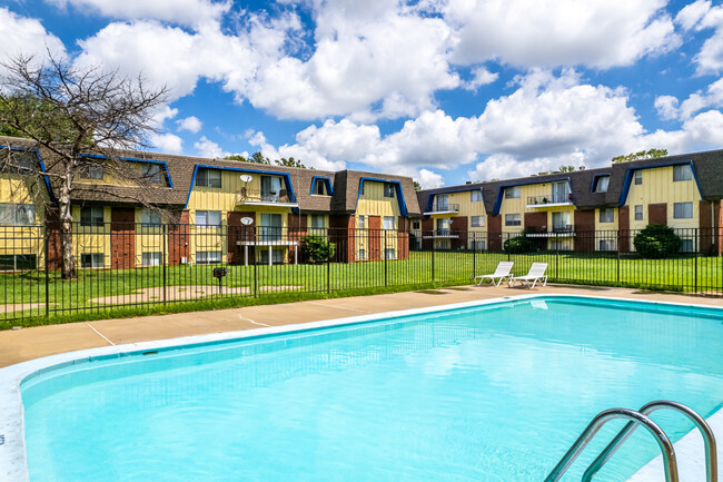 Meadowlark Apartments