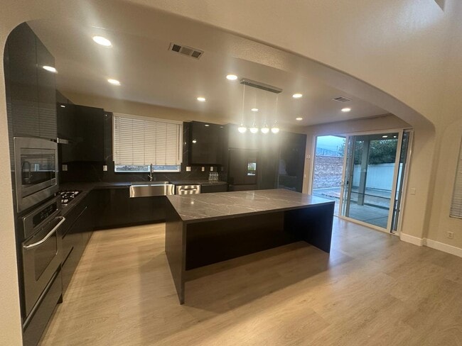 45811 Honeysuckle Ct in Temecula, CA - Building Photo - Building Photo