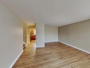 236 W Lake Park Dr in Addison, IL - Building Photo - Building Photo