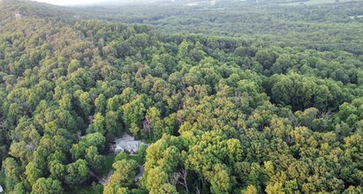 3880 Point of Rocks Rd in Jefferson, MD - Foto de edificio - Building Photo