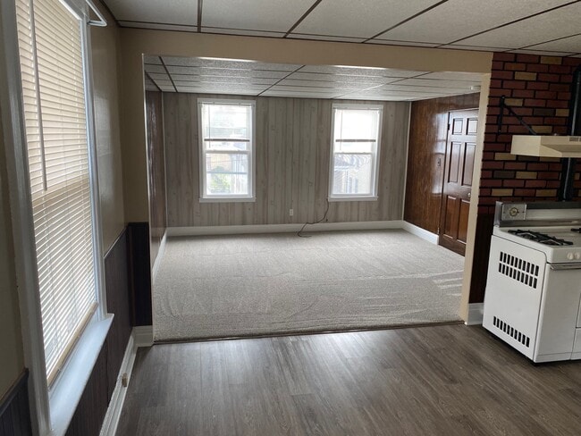 208 Jefferson Ave in Utica, NY - Foto de edificio - Building Photo