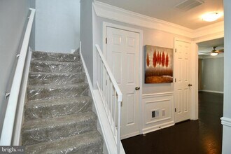 46893 Eaton Terrace in Sterling, VA - Building Photo - Building Photo