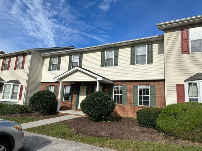 property at 302-864 Sheliah Ct