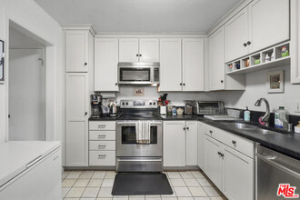 125 Allen Ave in Pasadena, CA - Building Photo - Building Photo
