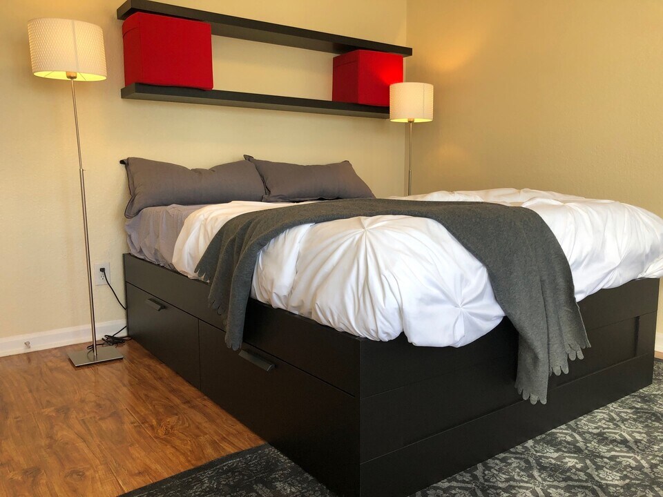 4220 Carrington St in Oakland, CA - Foto de edificio