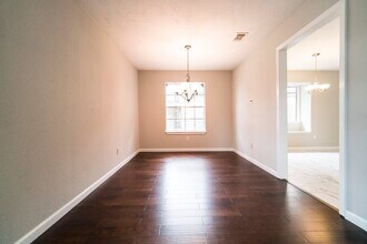2314 Pebbledowne Cir in Sugar Land, TX - Building Photo - Building Photo