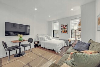 534 E 14th St in New York, NY - Building Photo - Building Photo