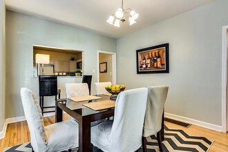 2119 W Fletcher St in Chicago, IL - Building Photo - Building Photo