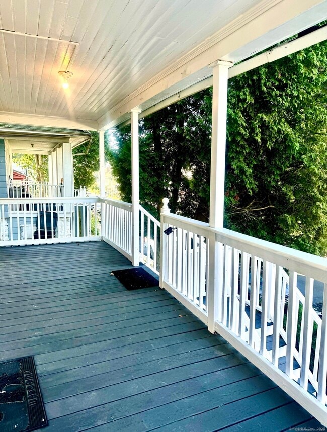 219 Connecticut Ave in New London, CT - Building Photo - Building Photo