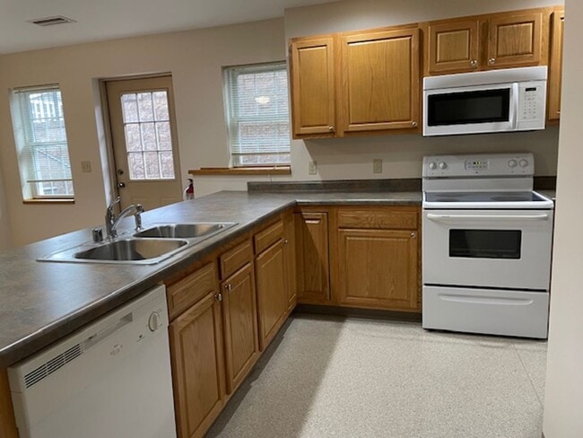 property at 1400 Pine St