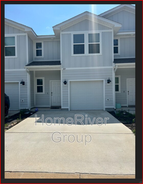 1019 McLaren Cir in Fort Walton Beach, FL - Building Photo