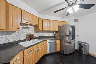 1508 Harmon Cove Tower in Secaucus, NJ - Building Photo - Building Photo
