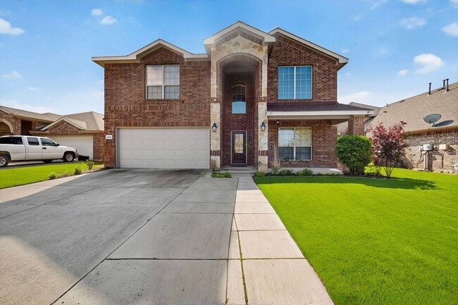 1066 Carpenter Ct in Lavon, TX - Foto de edificio - Building Photo