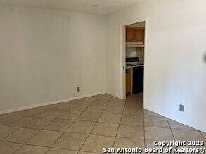 7031 Forest Meadow St in San Antonio, TX - Building Photo - Building Photo