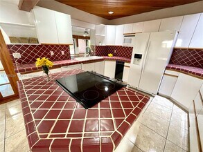 2351 SW 92nd Pl in Miami, FL - Building Photo - Building Photo