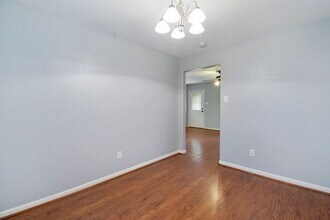 10629 Royal Cavins Dr in Conroe, TX - Building Photo - Building Photo