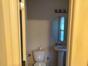 405 Holman St in Fayetteville, NC - Building Photo - Building Photo