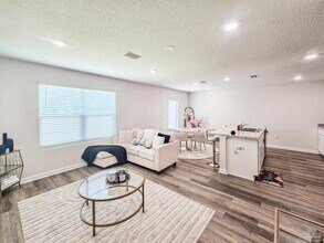 5832 Belmont Stakes Rd in Bellview, FL - Building Photo - Building Photo