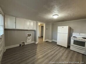 1102 Southern Ave in Fayetteville, NC - Building Photo - Building Photo