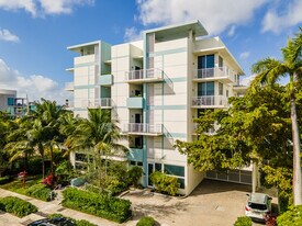 Cymbrinas Cay in Fort Lauderdale, FL - Building Photo