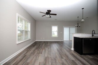 416 S Pearl St in Princeton, NC - Building Photo - Building Photo