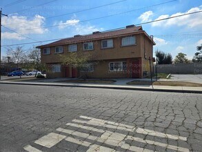 730 S Haley St in Bakersfield, CA - Building Photo - Building Photo