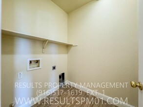 715 Courtyards Loop in Lincoln, CA - Building Photo - Building Photo