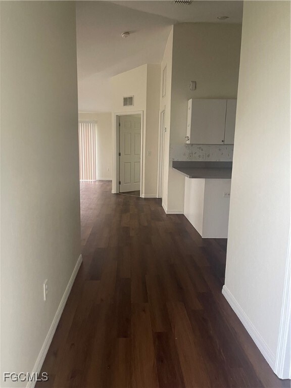 1007 Andalusia Blvd in Cape Coral, FL - Foto de edificio - Building Photo