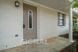 6237 Moss Rock Dr in Pinson, AL - Building Photo - Building Photo
