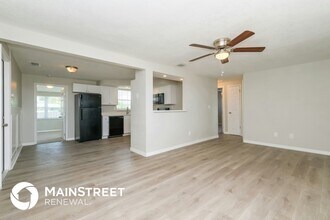 4125 Moog Rd in Holiday, FL - Building Photo - Building Photo