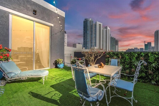 property at 2275 Biscayne Blvd