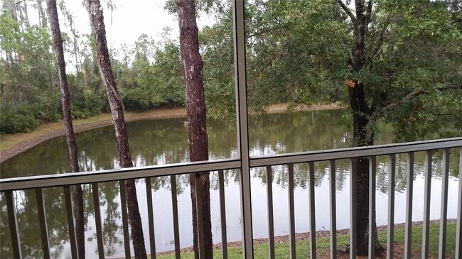 6327 Green Oaks Cir in Bradenton, FL - Foto de edificio - Building Photo