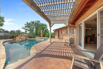 1059 State Hwy 95 in Bastrop, TX - Building Photo - Building Photo