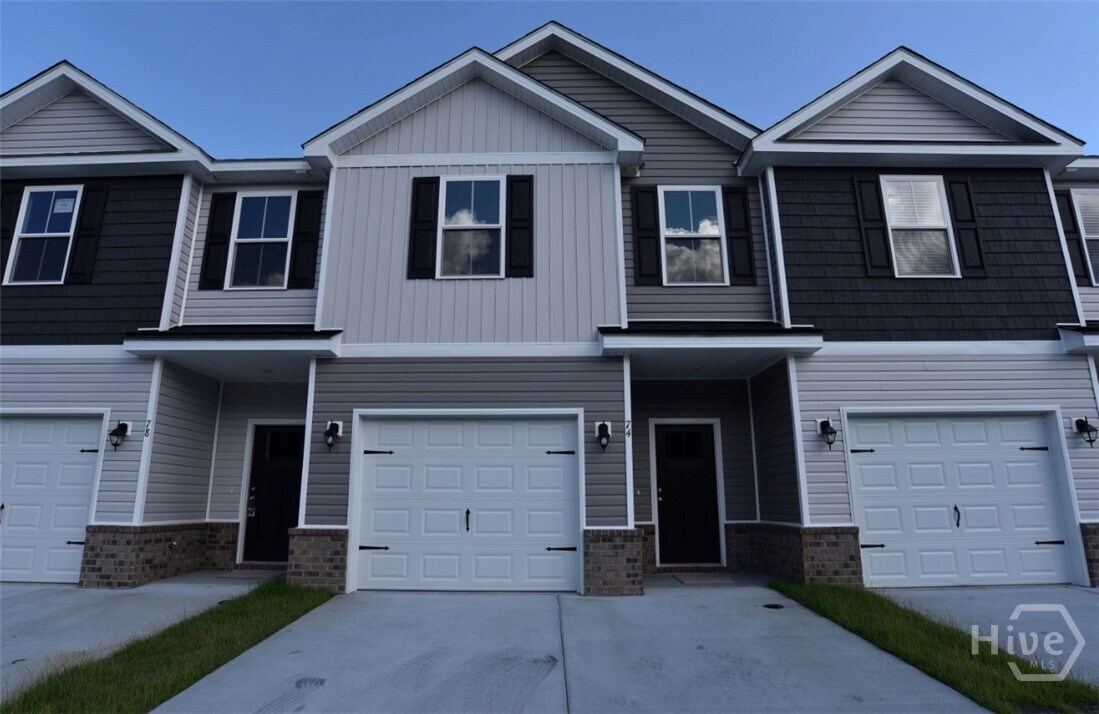74 Horizon Ln in Richmond Hill, GA - Building Photo